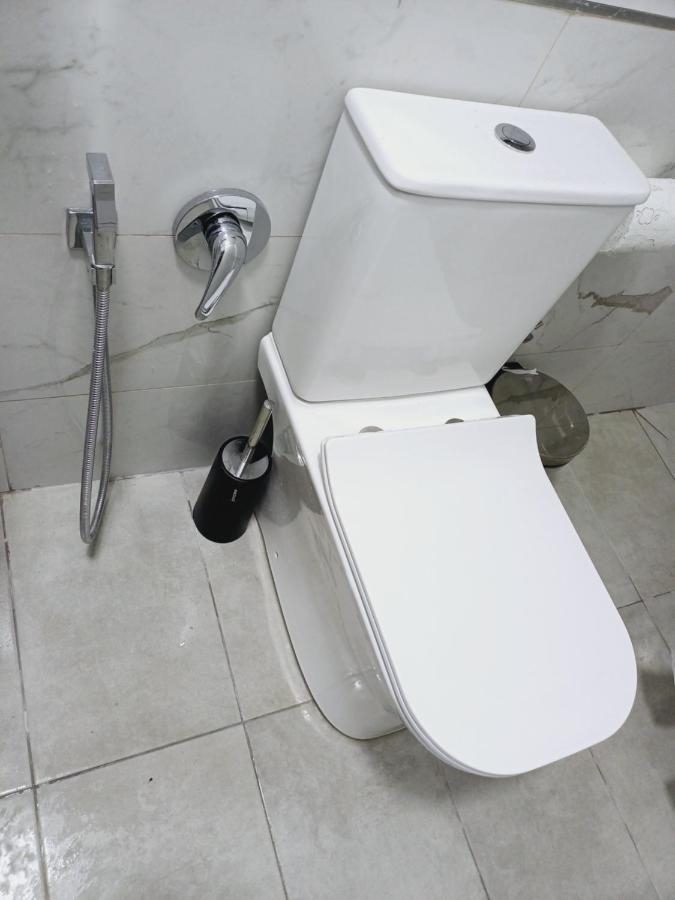 Regis Apartment Tirana Eksteriør billede