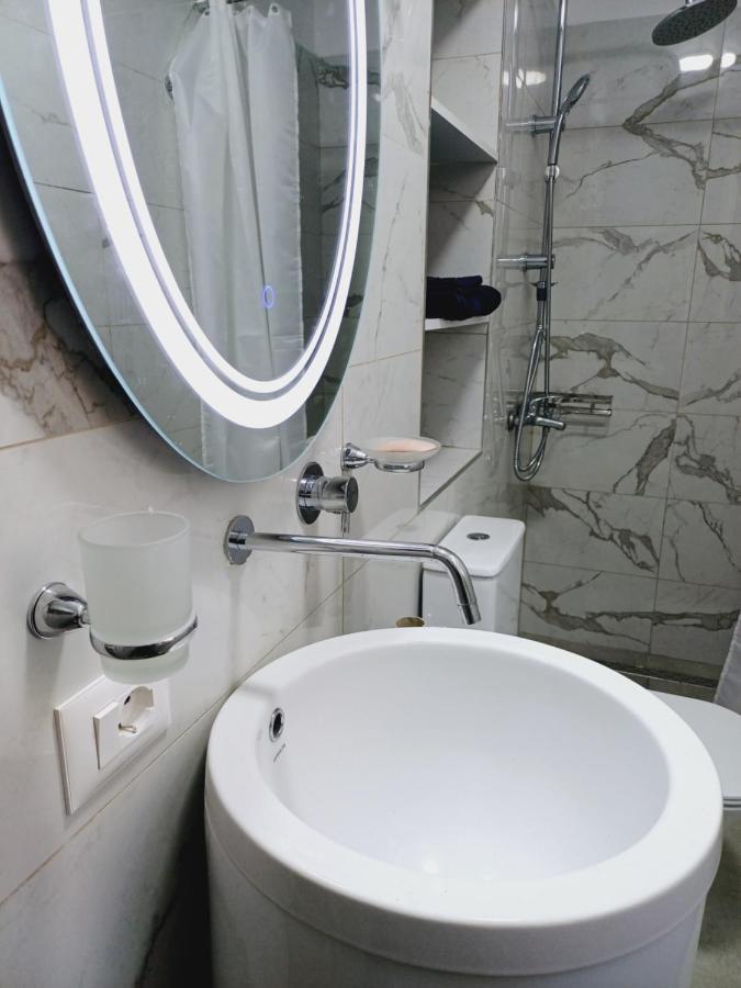 Regis Apartment Tirana Eksteriør billede
