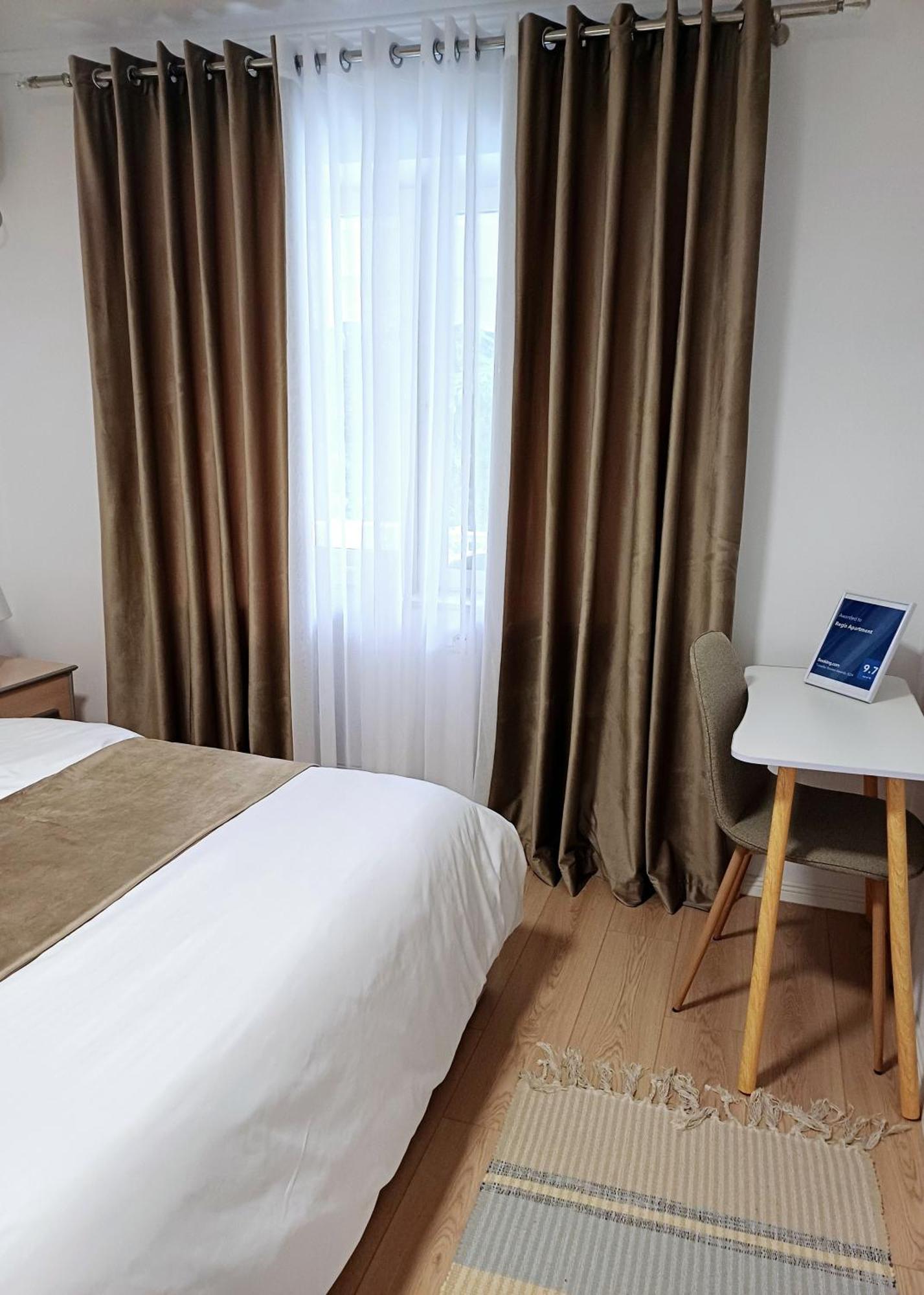Regis Apartment Tirana Eksteriør billede